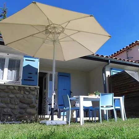 Vvf Haute Provence Holiday park Lagrand